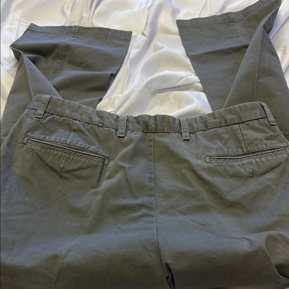 Dockers Men's Charcoal Chinos